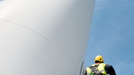 Harnessing the cost benefits of 5G wireless broadband