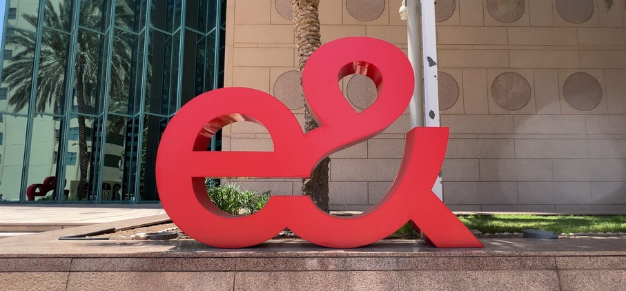 e&