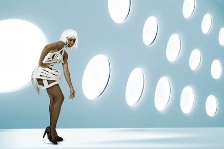African women in modern surrounding-metaverse