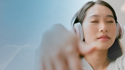 girl with headphones