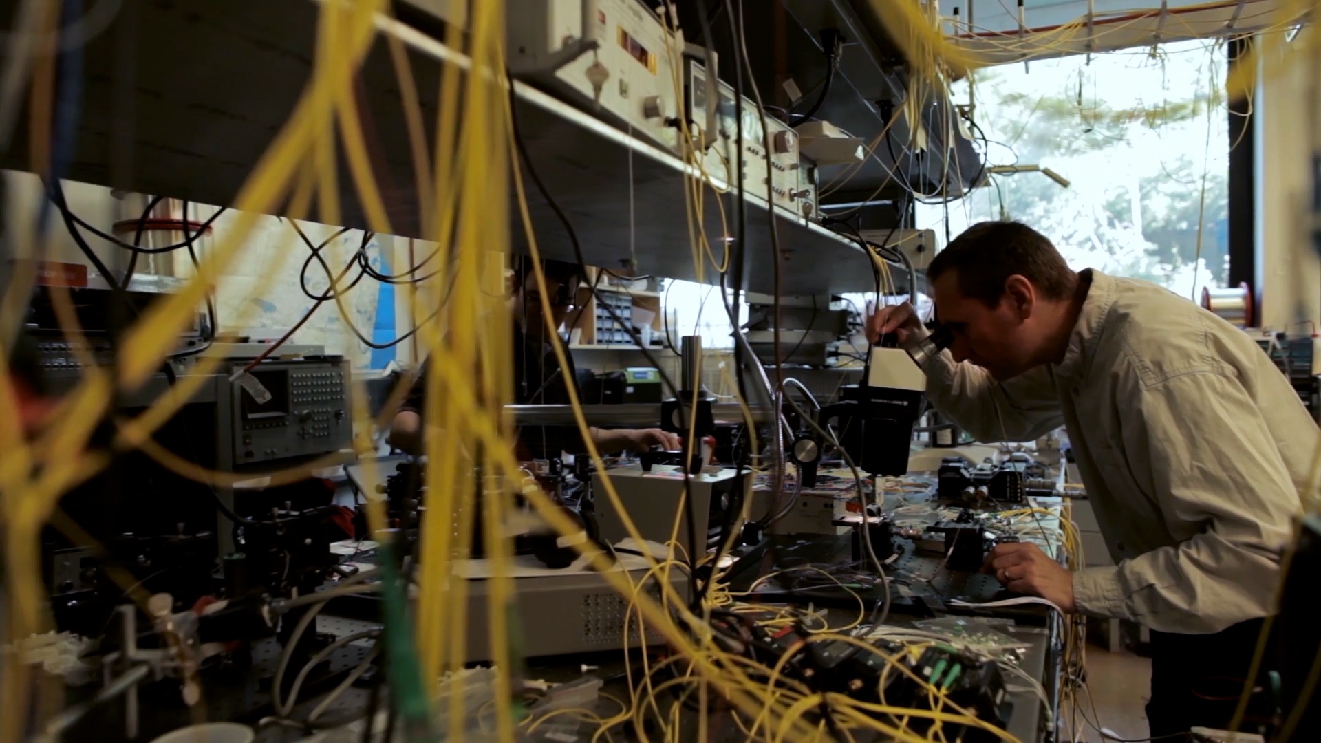 Footage of Nokia Bell Labs researchers working on important technology breakthroughs