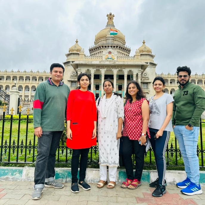 Reshma and her team