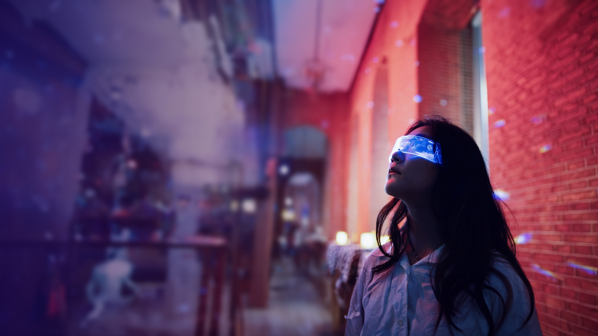 woman wearing VR