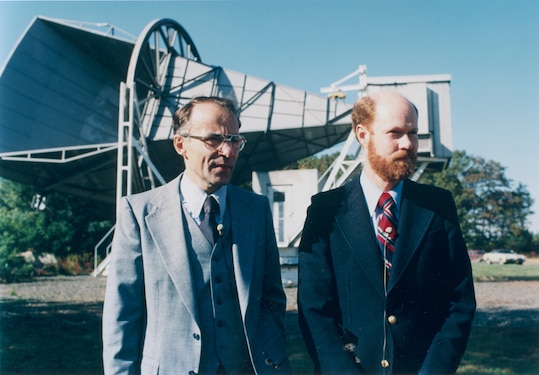 Arno Penzias (left) and Robert Wilson (right) in front of the Holmdel Horn Antenna. In 1964, they confirmed the “Big Bang” theory of the origins of our universe and won the 1978 Nobel Prize for Physics for their discovery.