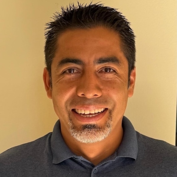Miguel Flores Martinez