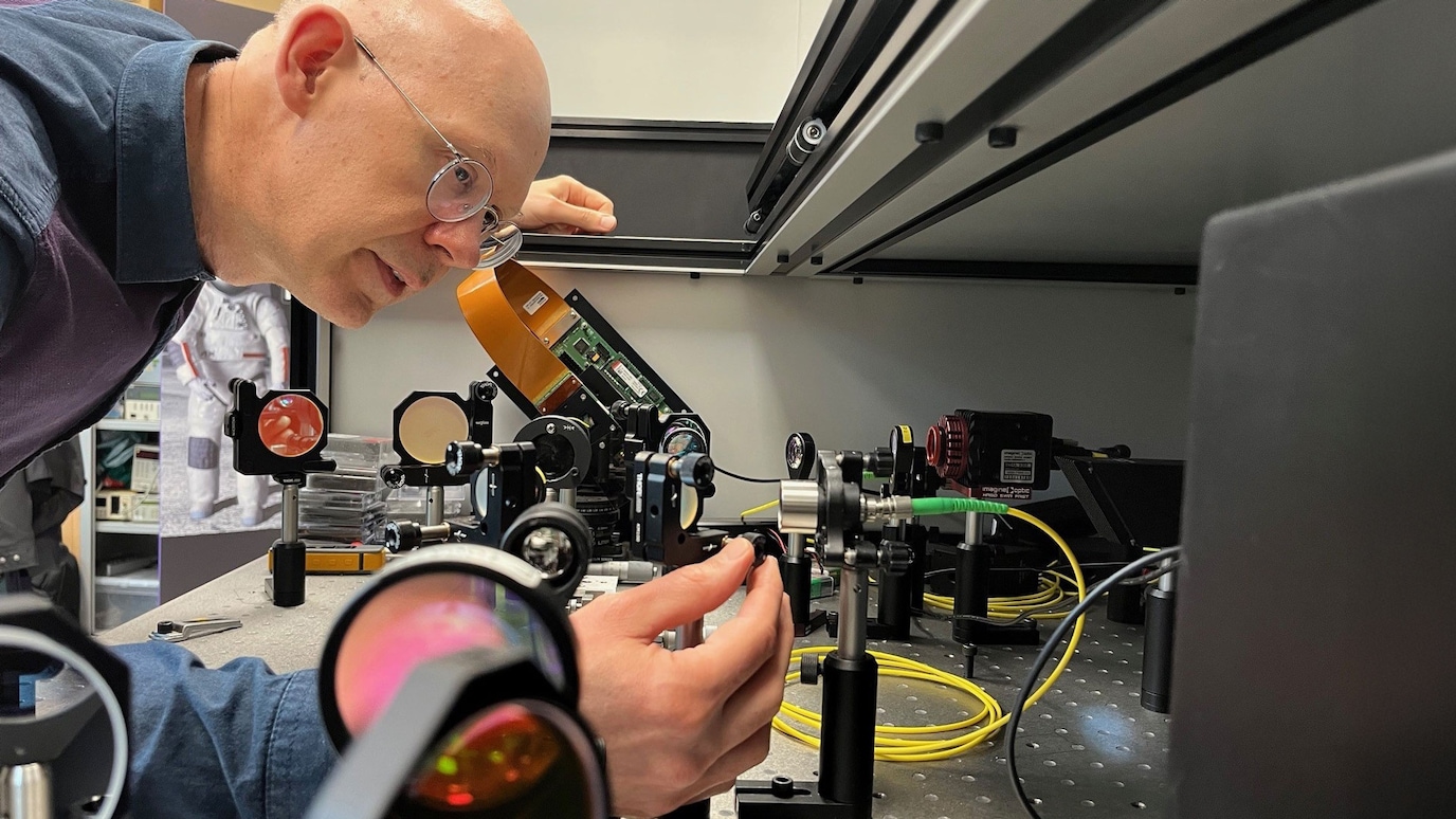Sébastien Bigo in lab