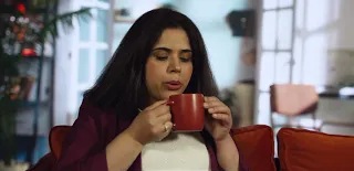 women with coffee mug