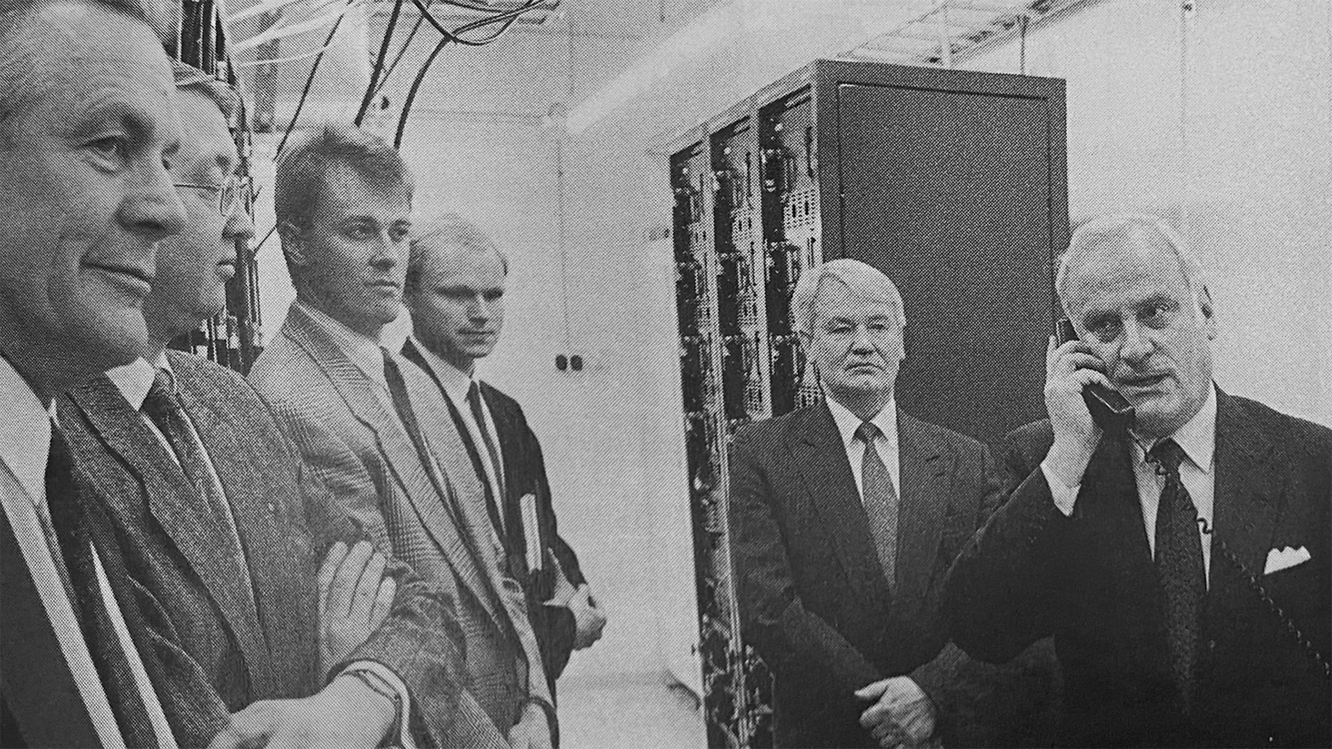 The first official GSM call between former Finnish Prime Minister Harri Holkeri and Deputy Mayor of Tampere Kaarina Suonio, on July 1, 1991, lasted just over three minutes.