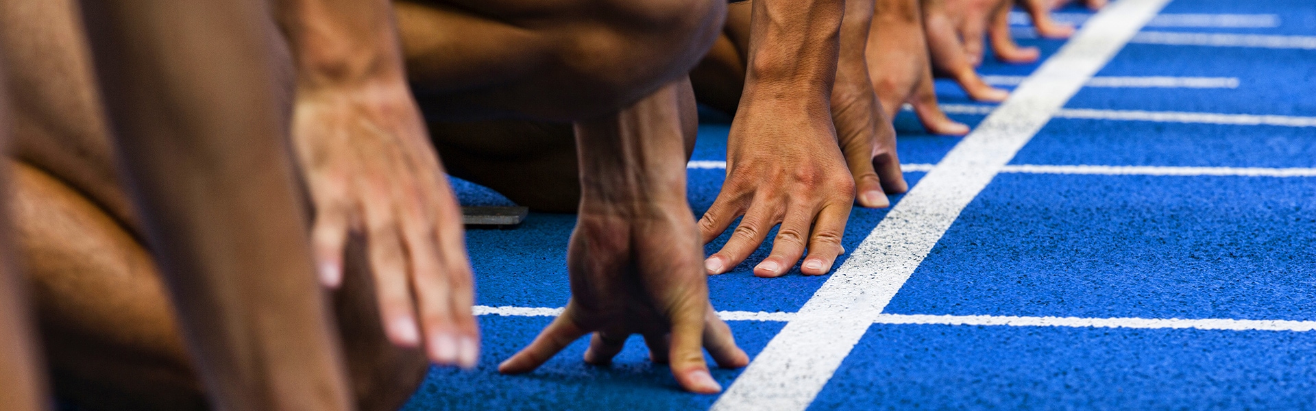 Runners rat the starting line, ready to race 