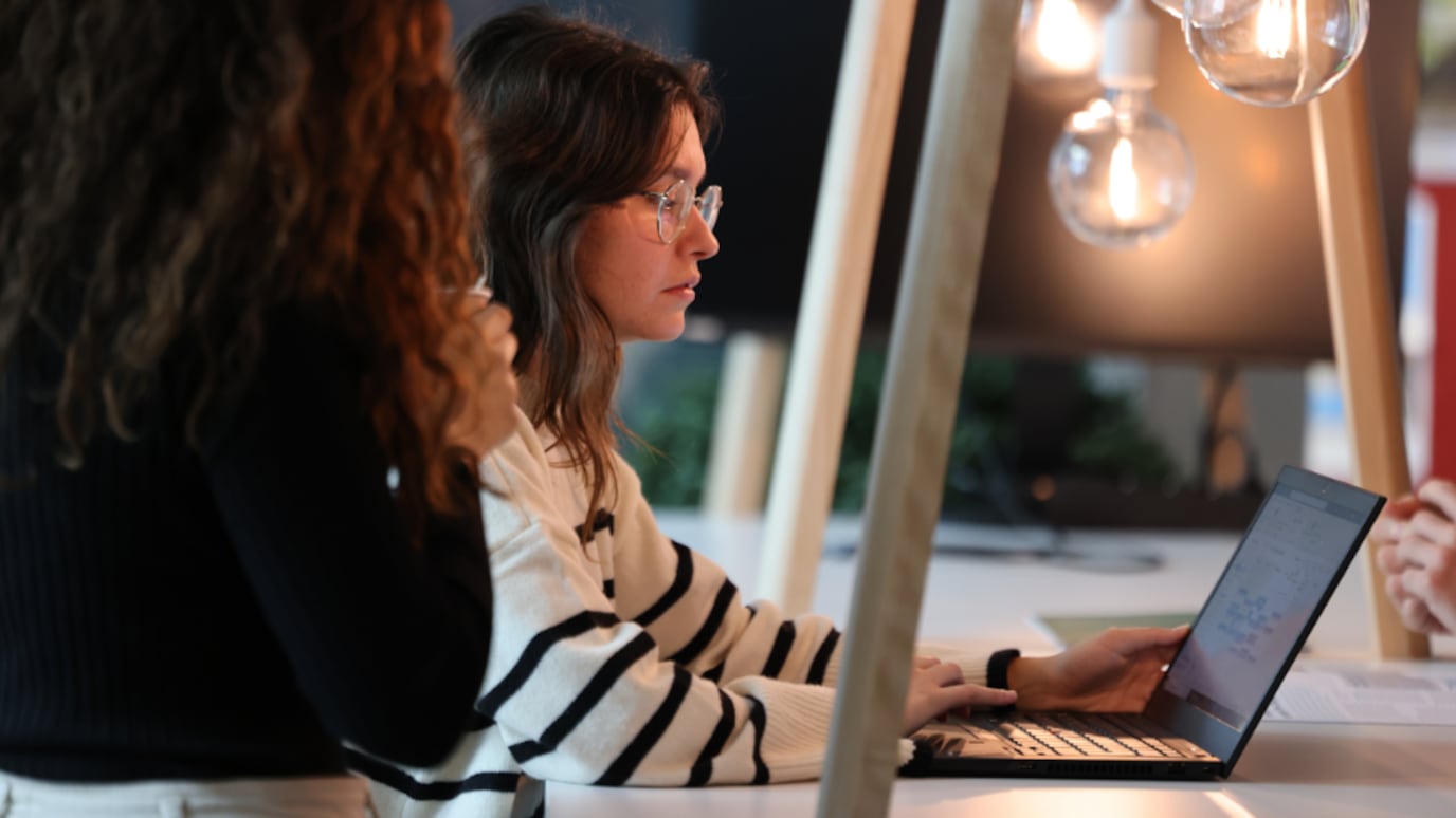 Employees from Belgium working in the office