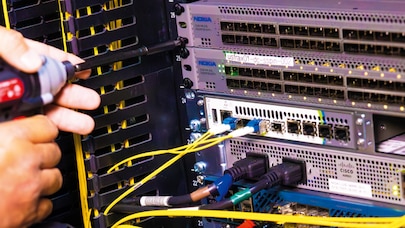 Data center migration fasten switch