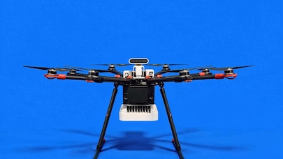 Nokia & stc group explore a novel approach to boost capacity: Mounting 5G radio access equipment on a drone to create a flying base station.