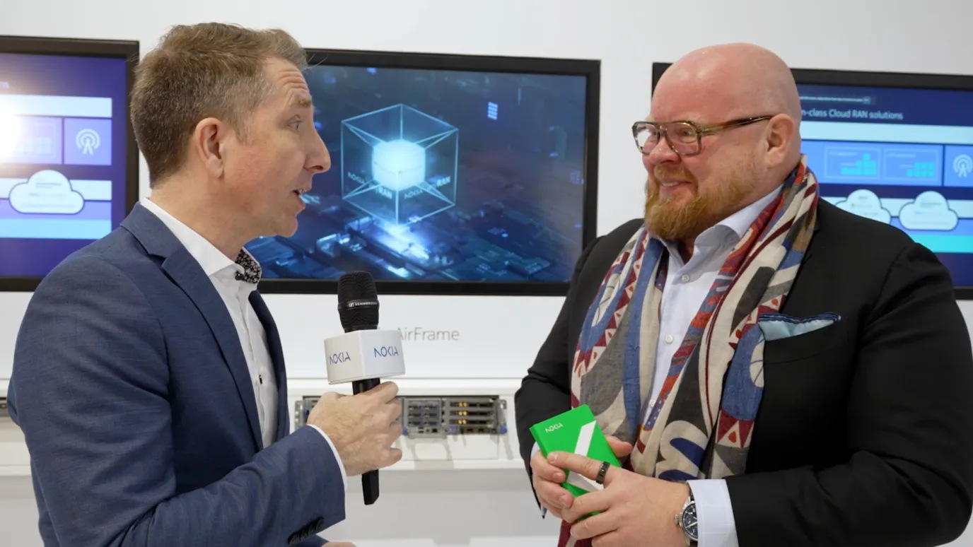 roving reporter MWC23 - Pasi Toivanen