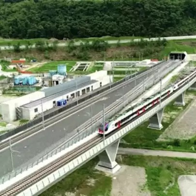 An image of a train.