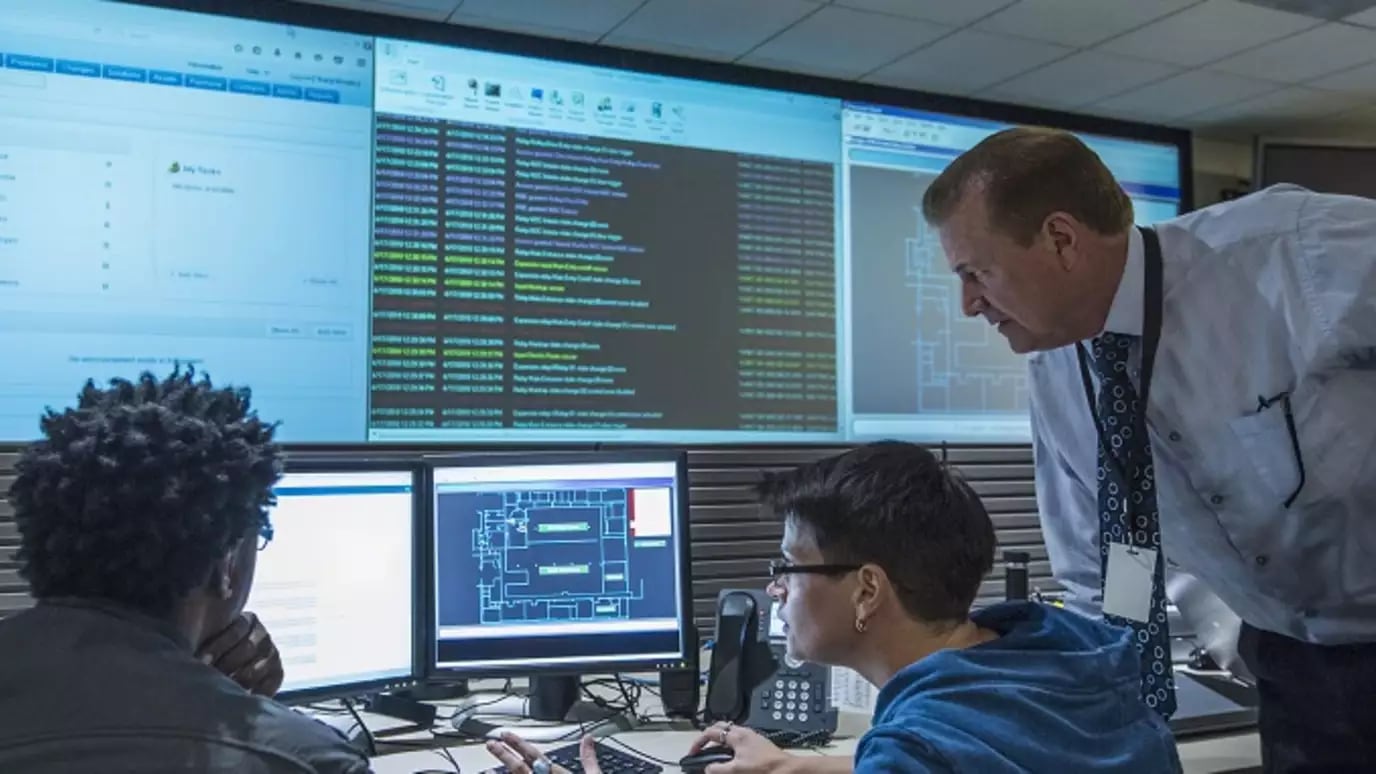 Rethinking data center fabric operations