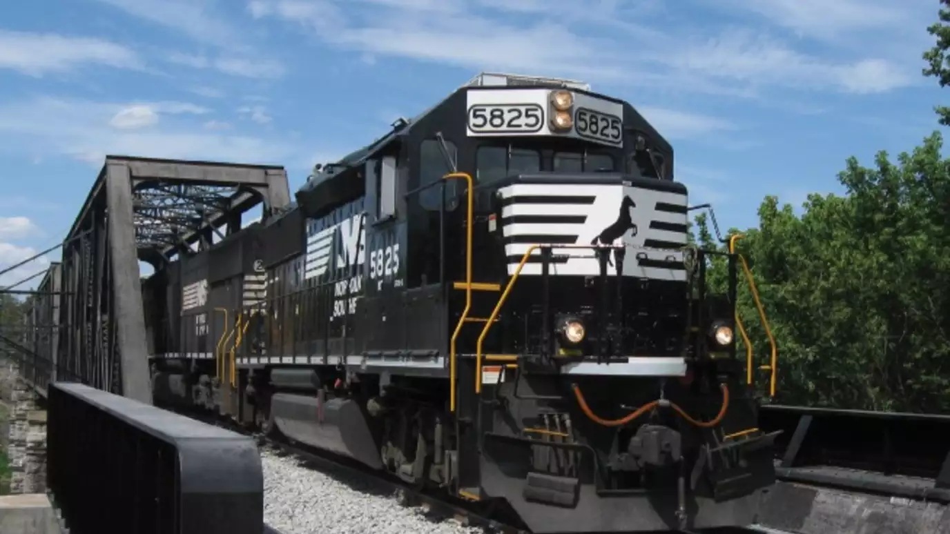 An image of a train.