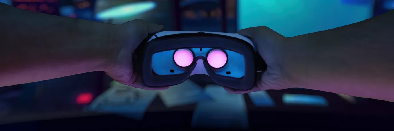metaverse full width