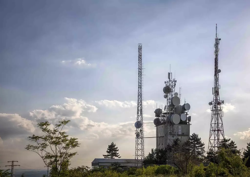 communication-towers