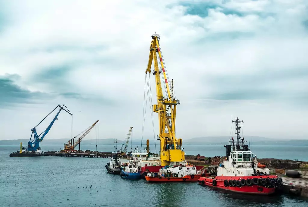 floating-cranes