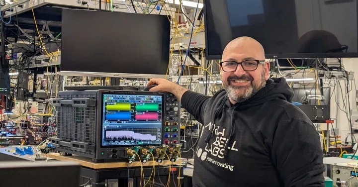 This optical researcher is on the hunt for the most efficient transmission of information