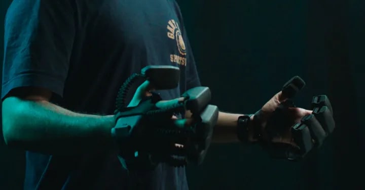 Feel the future: Exploring thermal haptics in Extended Reality