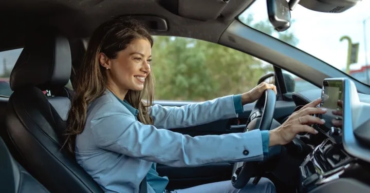 Driving connectivity forward: Nokia signs Wi-Fi patent license agreements with Stellantis and Mercedes-Benz