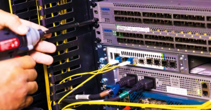 Executing live data center network migrations without drama