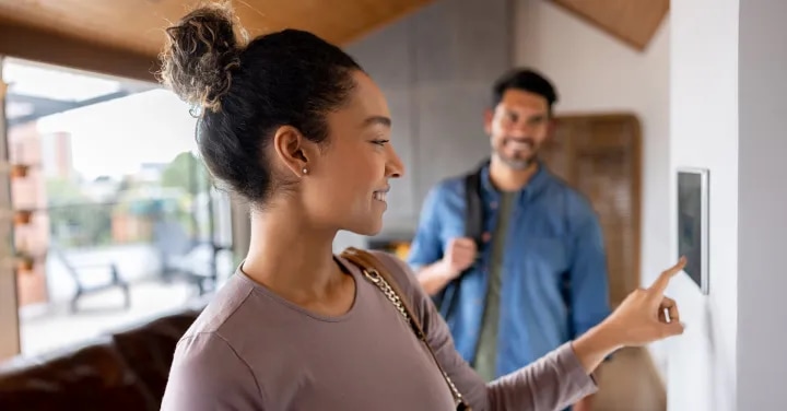 Wireless technologies to secure our homes