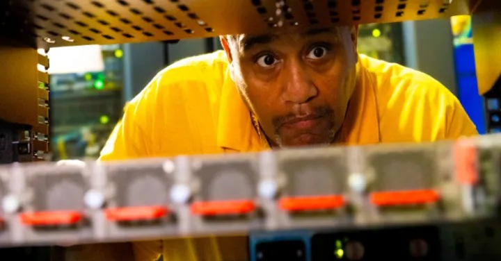 Modernizing from the inside out: Nokia’s brownfield data center network transformation