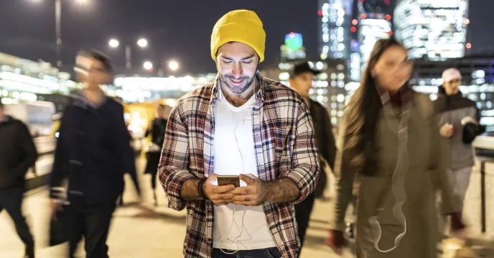 The invisible foundations of connection: Uplink in 5G