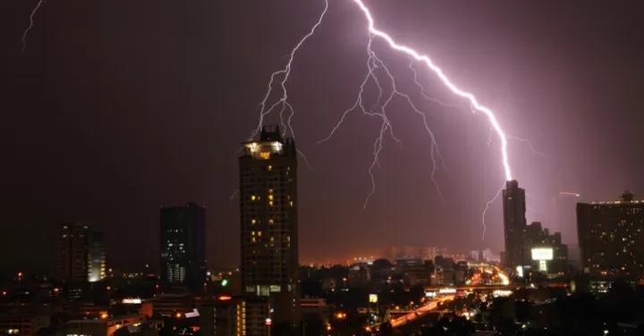 Connectivity: The Backbone of Community Resilience During Extreme Weather Events
