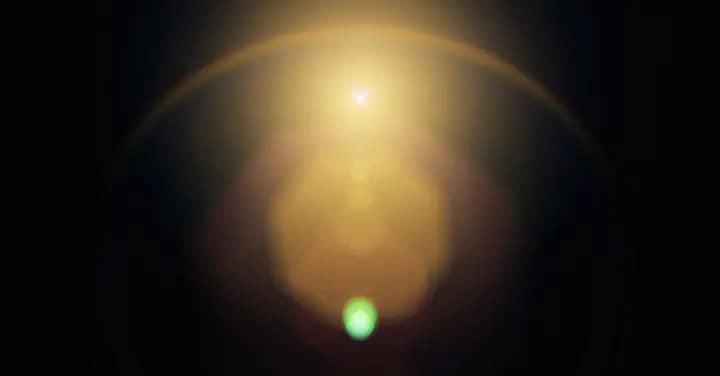 Connecting the far reaches of the solar system with low-power quantum detection