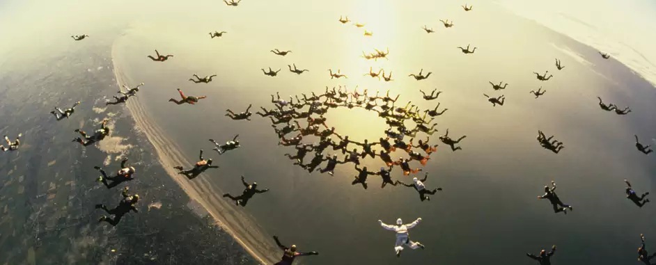 Capturing the Industry 4.0 opportunity with a federated 5G marketplace