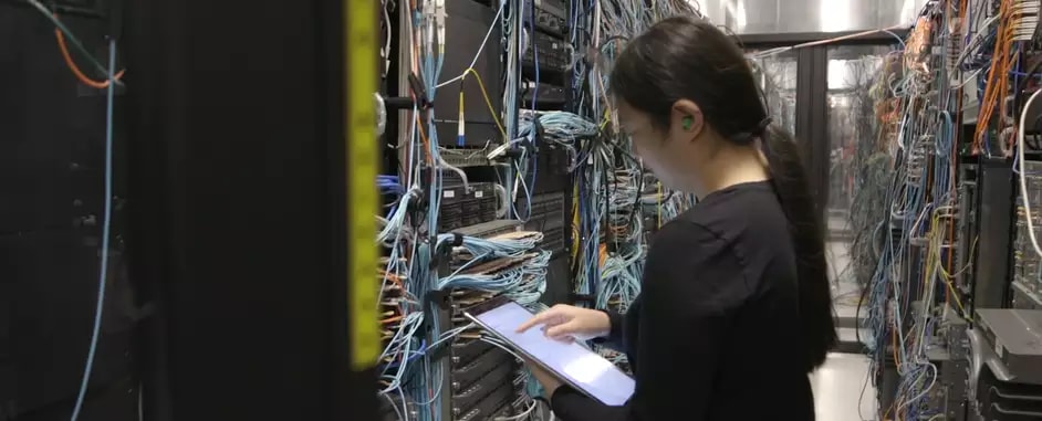Powering routers for 400GE and beyond