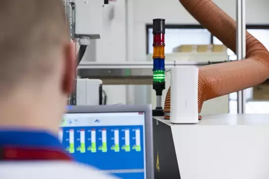 Nokia Industrial 5G CPE for indoor use