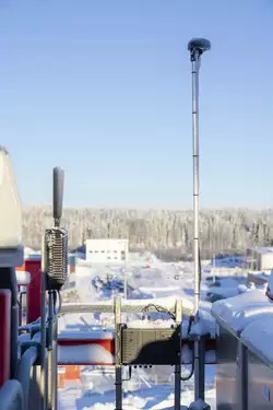 Nokia Industrial user equipment connects machines and vehicles outdoors and indoors in all industries