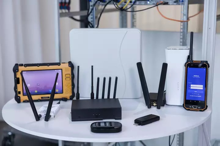 Nokia Industrial devices with Nokia Digital Automation Cloud