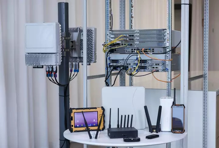 Nokia Industrial devices with Nokia Digital Automation Cloud