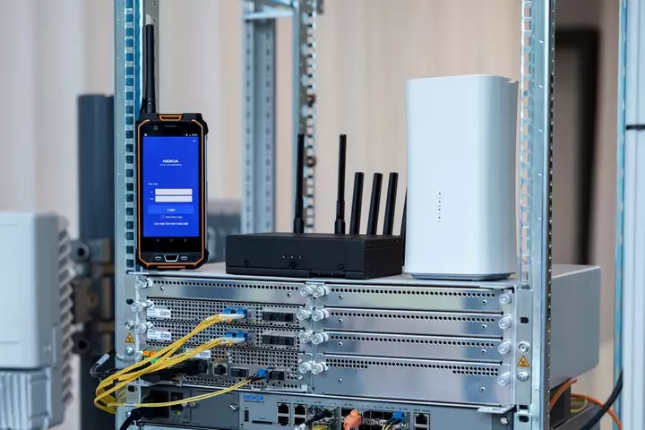 Nokia Industrial devices with Nokia Digital Automation Cloud