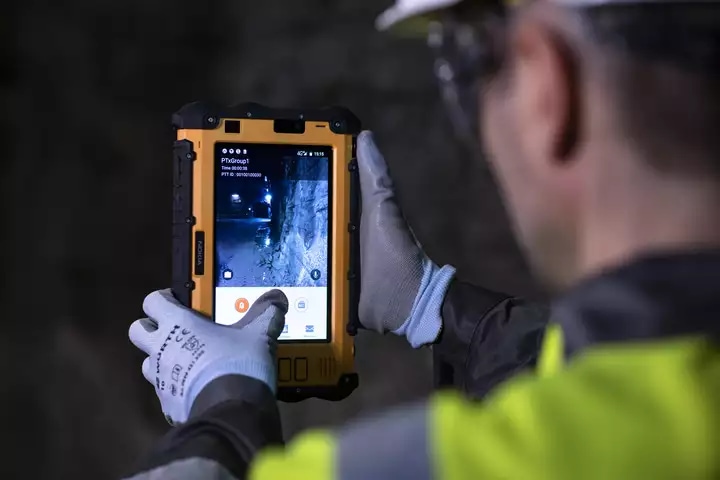 Nokia Push-to-X solutions help your workforce stay connected and safe.