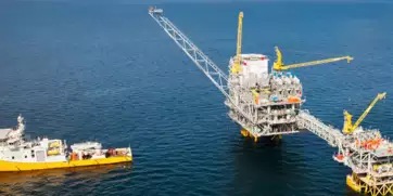 Offshore oil plant