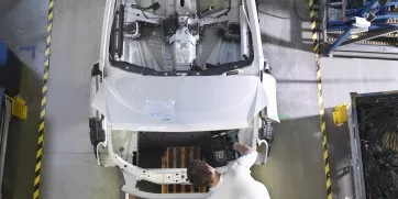 The auto retail service experience gets a major upgrade with Industry 4.0 and 5G